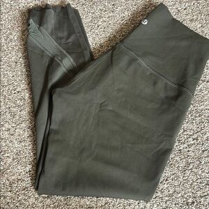 Lululemon Wunder Under High-Rise Crop 23" Scallop Full-On Luxtreme inDark Olive